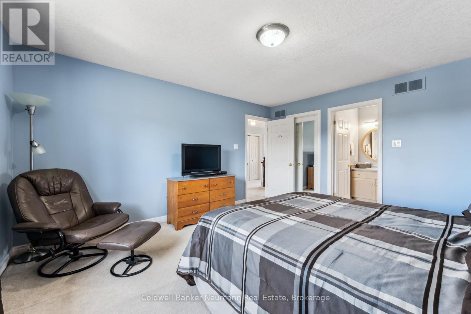 29 Lois Lane, Guelph, Ontario  N1K 1W5 - Photo 26 - X12125351