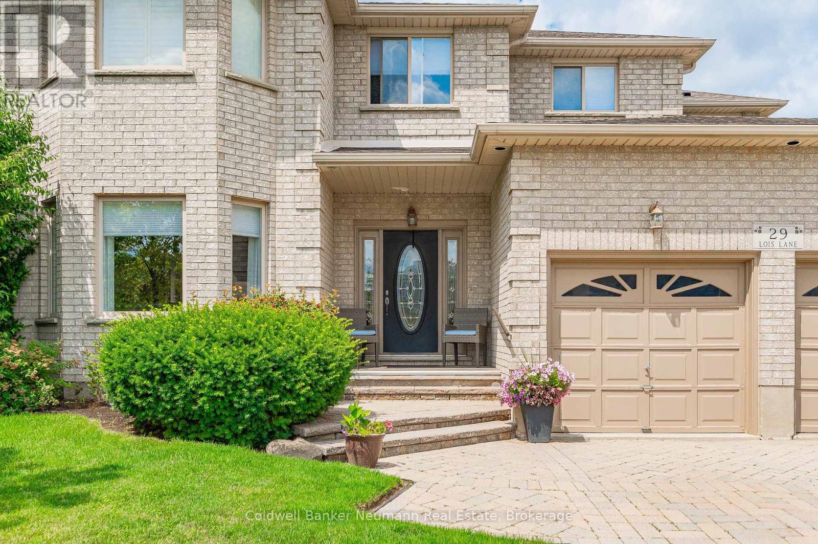 29 Lois Lane, Guelph, Ontario  N1K 1W5 - Photo 3 - X12125351