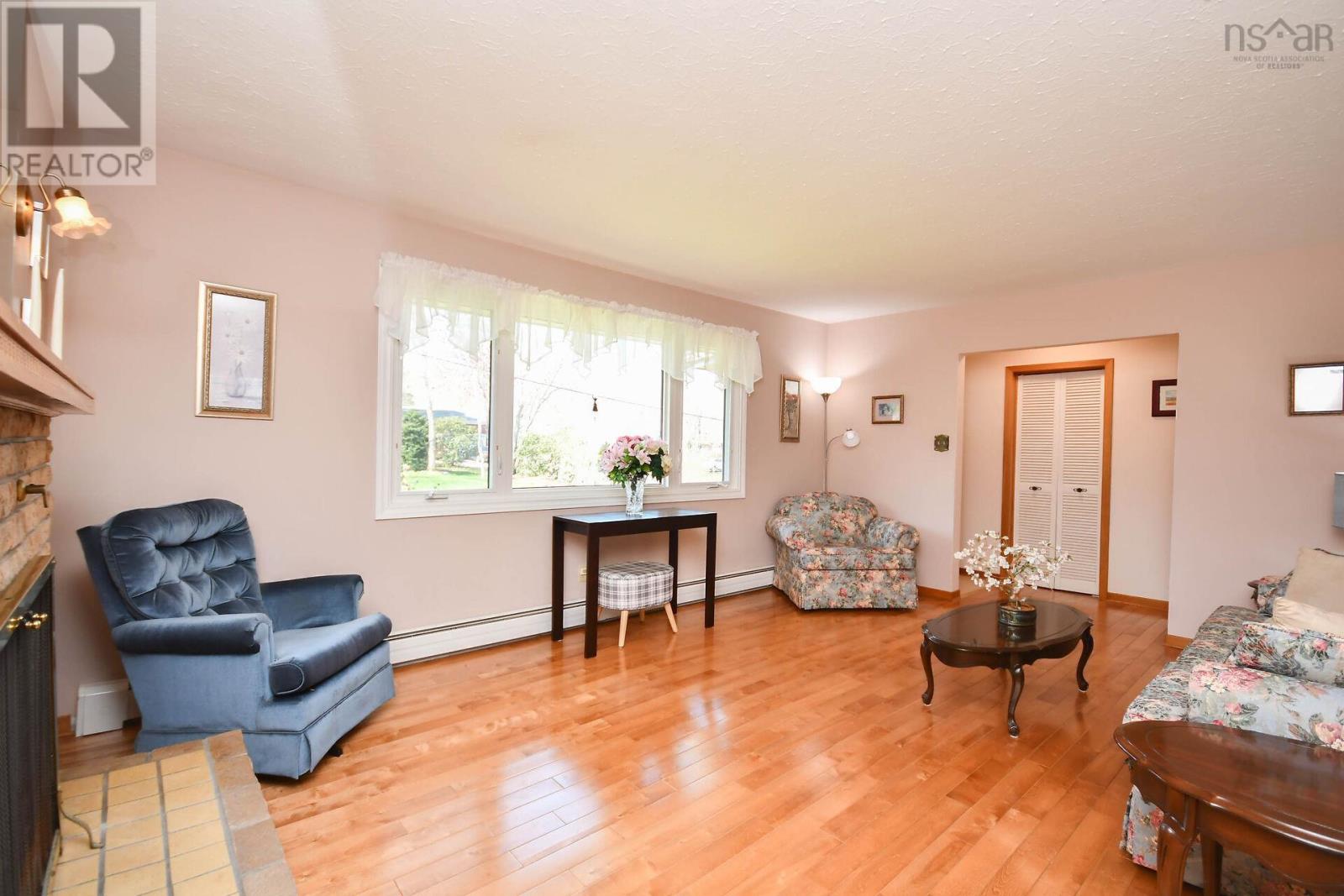 21 Cranston Avenue, Dartmouth, Nova Scotia  B2Y 3G1 - Photo 7 - 202509311