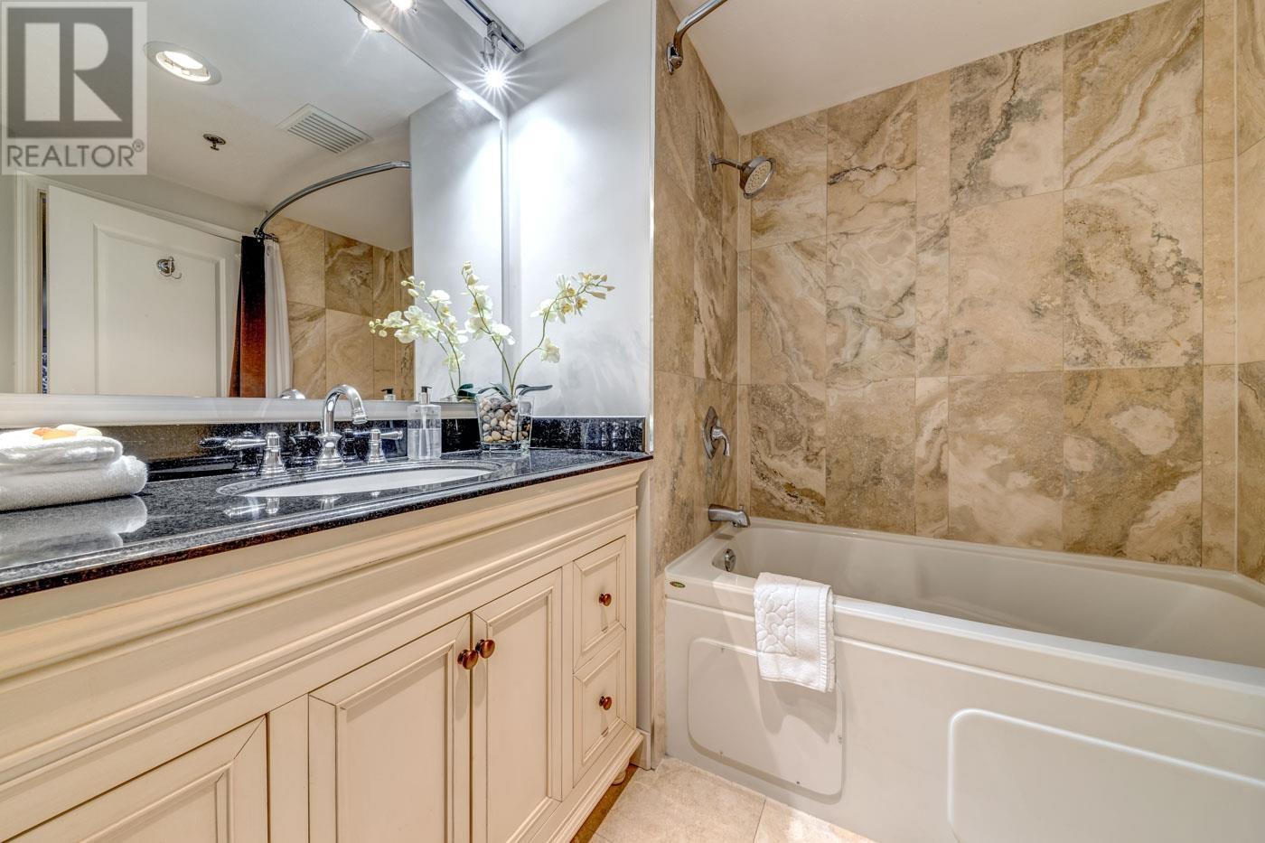 333 4905 Spearhead Place, Whistler, British Columbia  V0N 1B4 - Photo 16 - R2979099