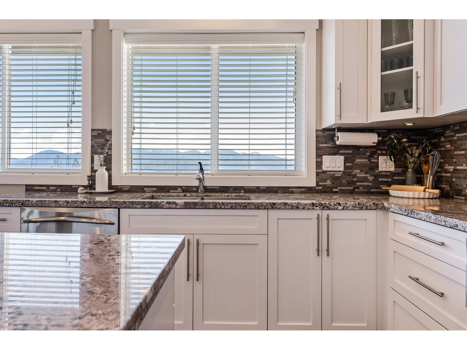 50473 Kingston Drive, Eastern Hillsides, Chilliwack, British Columbia  V4Z 0C2 - Photo 8 - R2997797