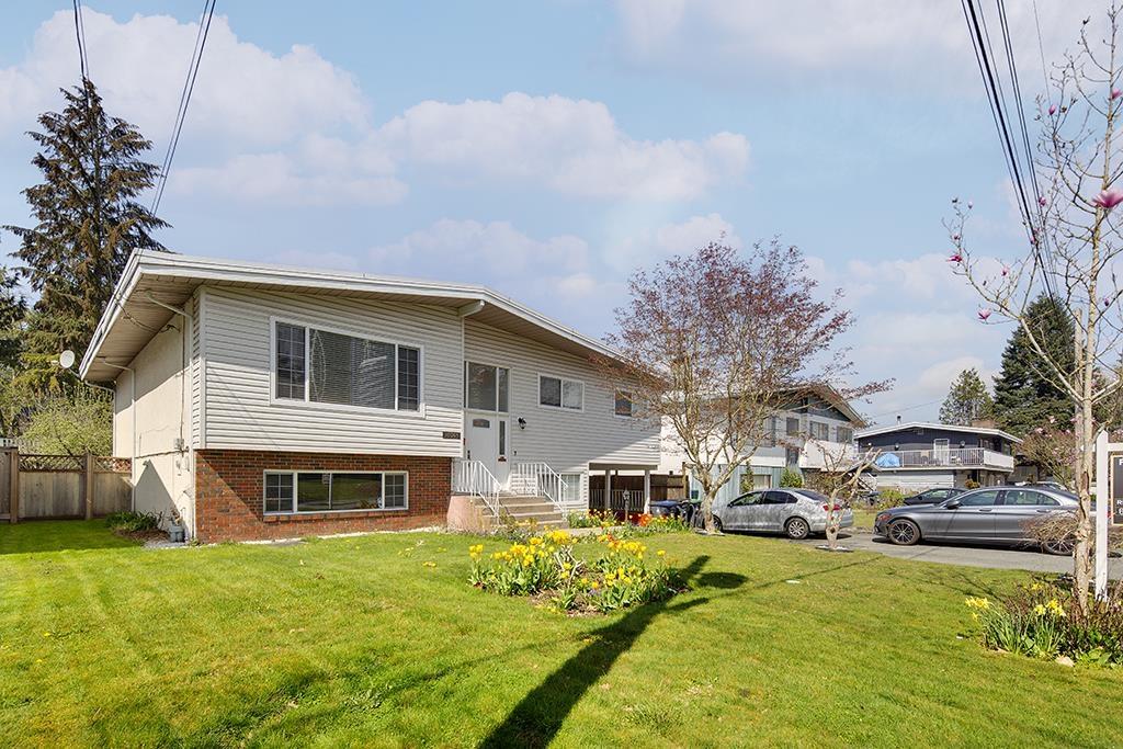 10263 Michel Place, Surrey, British Columbia  V3T 3R1 - Photo 5 - R2998081