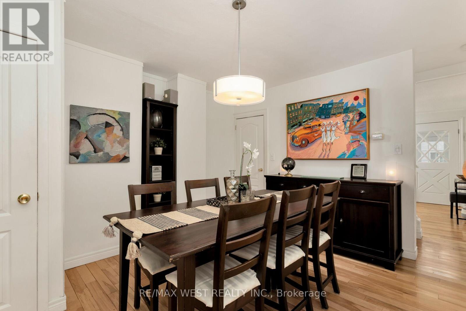 155 Rhodes Avenue, Toronto, Ontario  M4L 3A2 - Photo 11 - E12124977