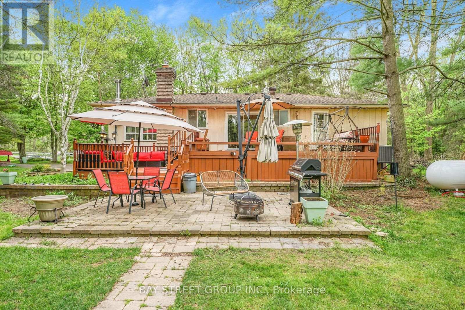 4421 No 4 Side Road, Burlington, Ontario  L7M 0S4 - Photo 2 - W12124492
