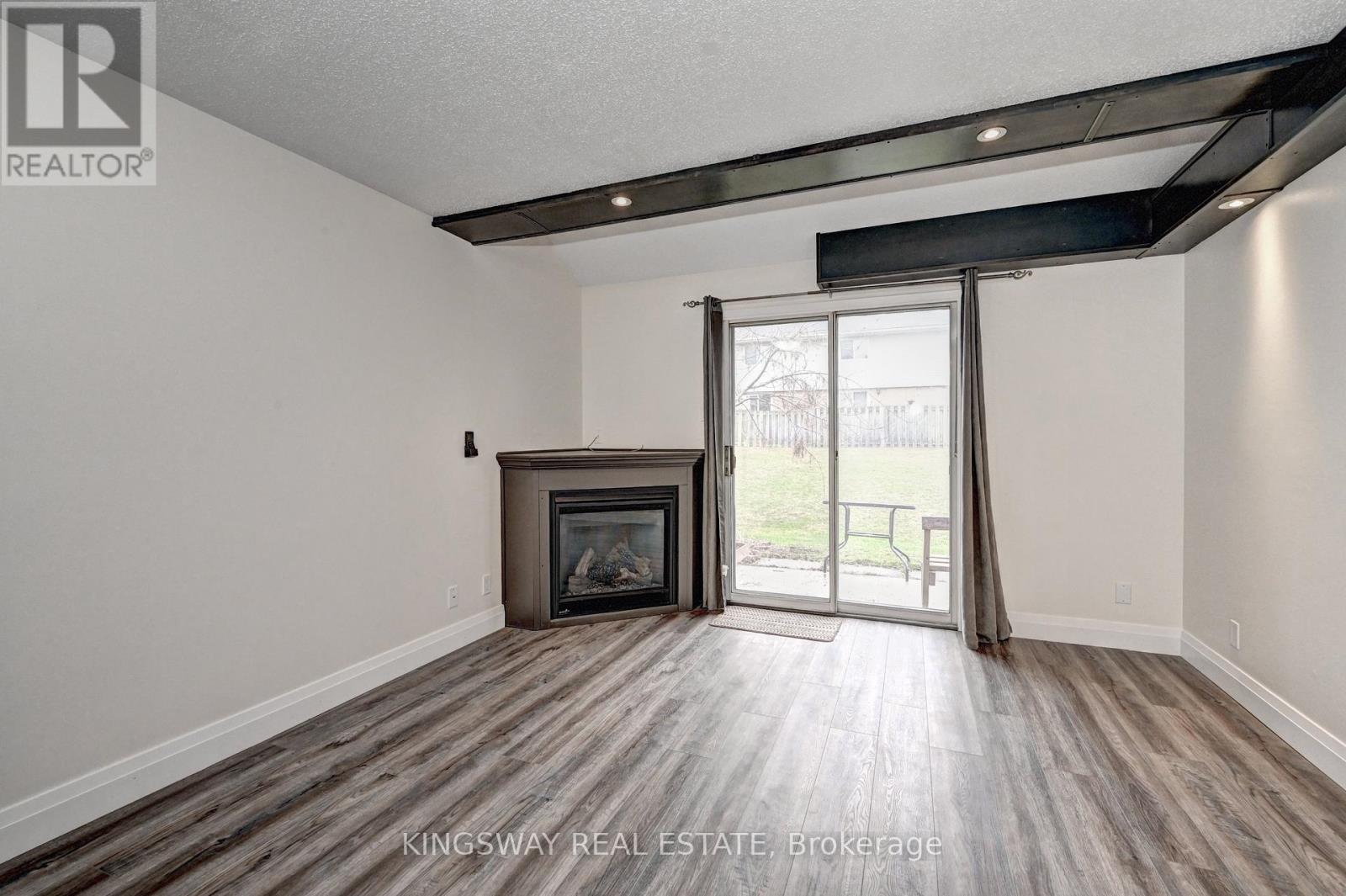 37 - 67 Valley View Road, Kitchener, Ontario  N2E 3J1 - Photo 17 - X12077092