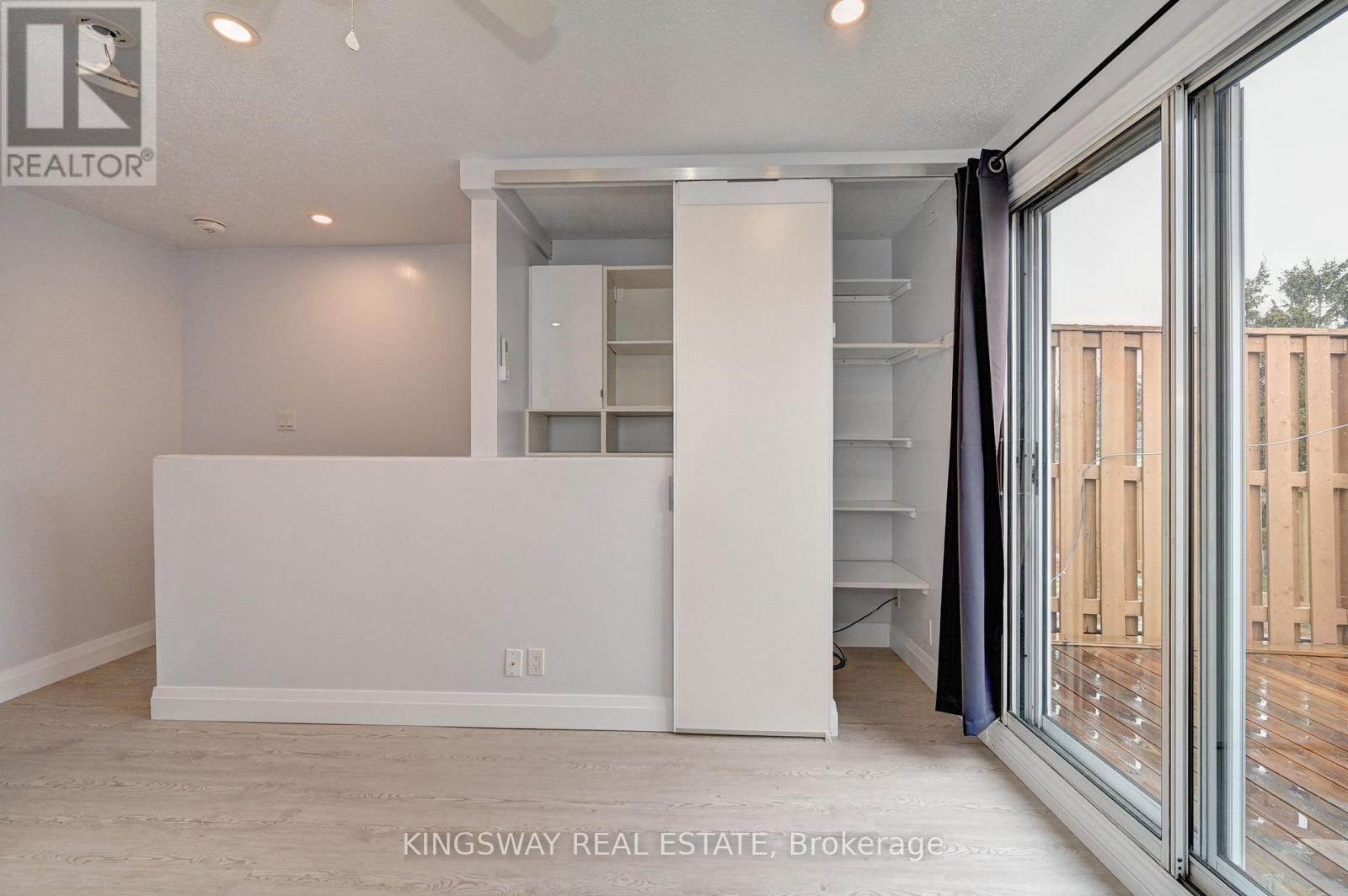 37 - 67 Valley View Road, Kitchener, Ontario  N2E 3J1 - Photo 24 - X12077092
