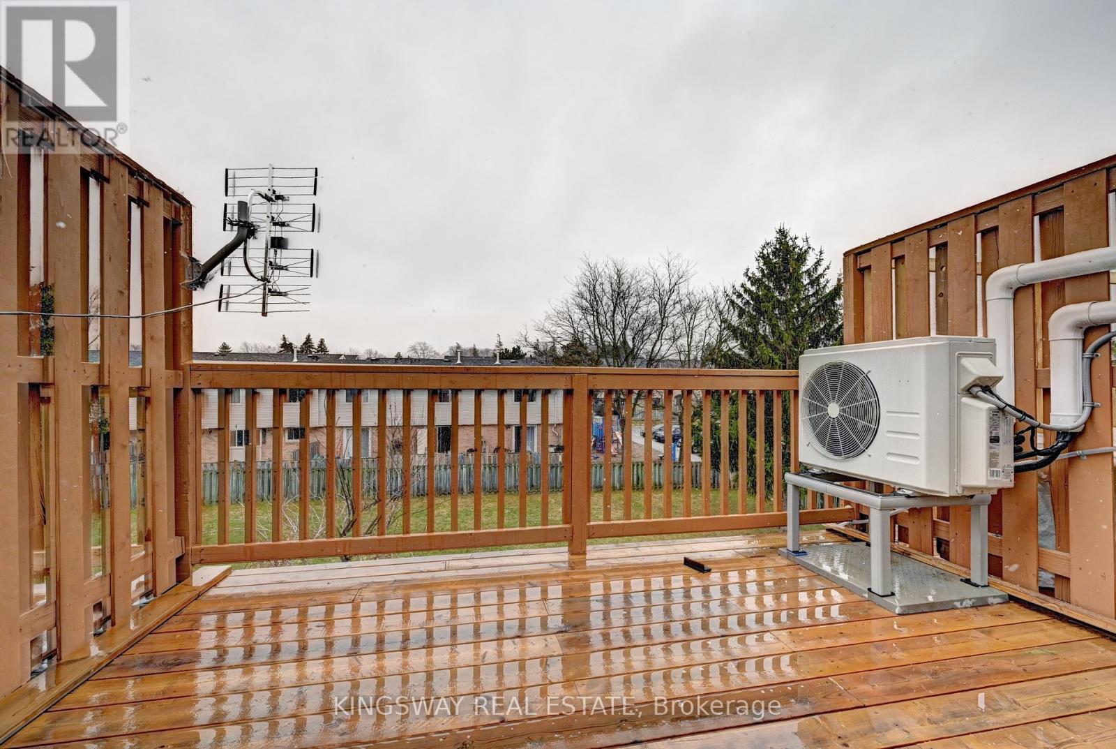 37 - 67 Valley View Road, Kitchener, Ontario  N2E 3J1 - Photo 35 - X12077092