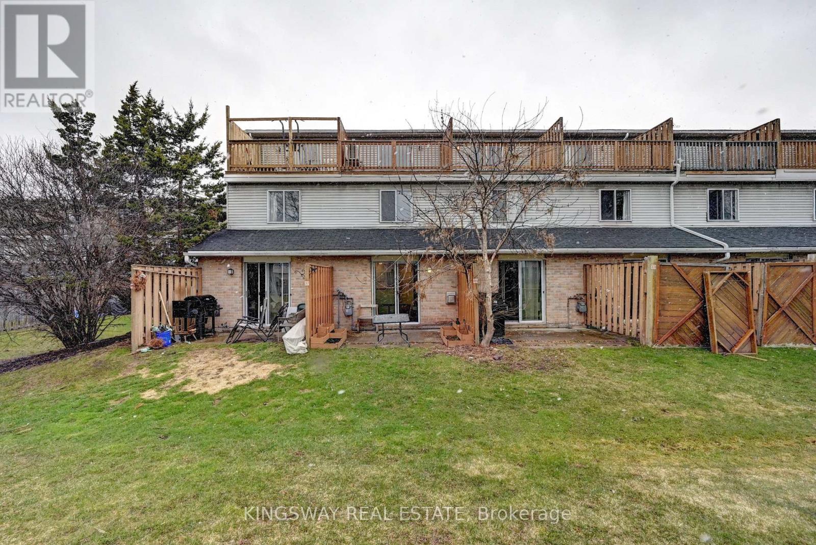 37 - 67 Valley View Road, Kitchener, Ontario  N2E 3J1 - Photo 39 - X12077092
