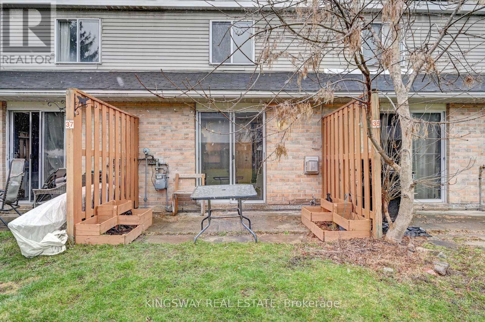 37 - 67 Valley View Road, Kitchener, Ontario  N2E 3J1 - Photo 42 - X12077092