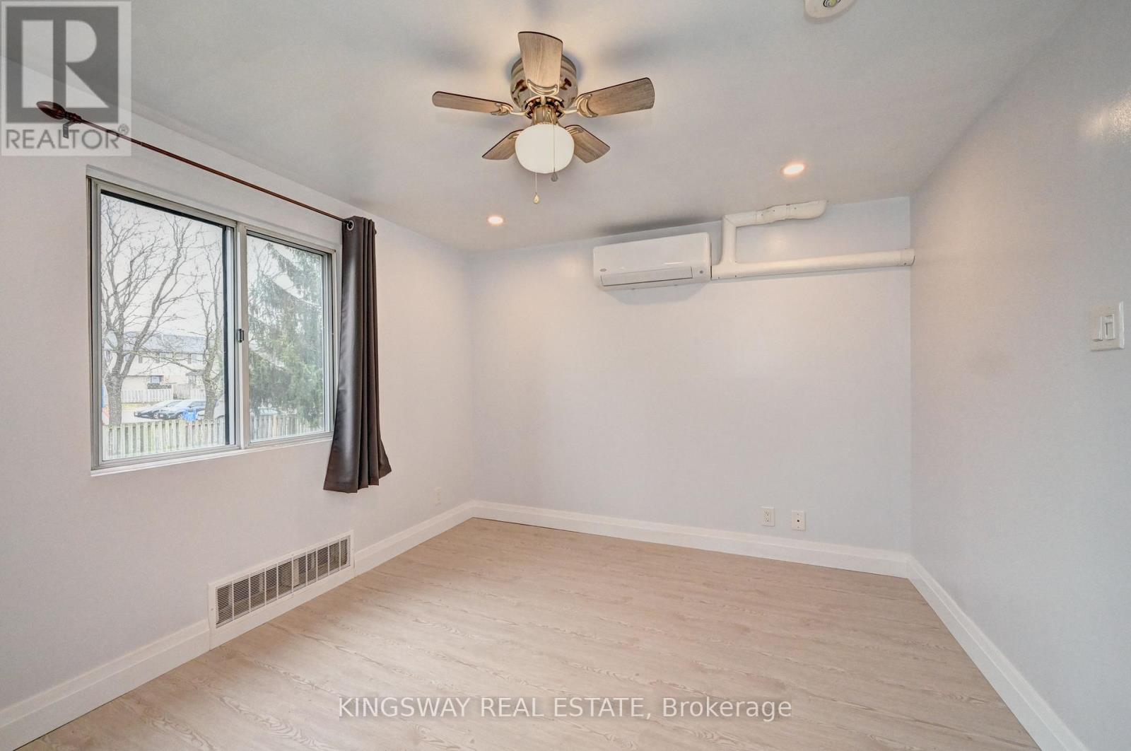 37 - 67 Valley View Road, Kitchener, Ontario  N2E 3J1 - Photo 27 - X12077092