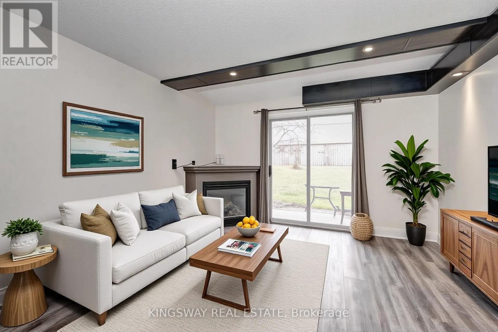 37 - 67 Valley View Road, Kitchener, Ontario  N2E 3J1 - Photo 2 - X12077092