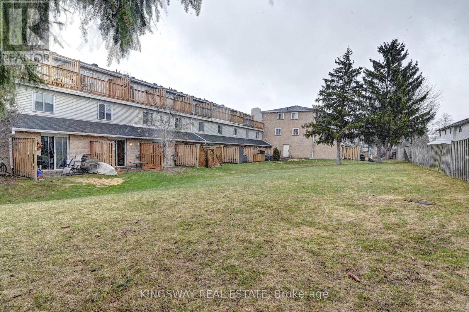 37 - 67 Valley View Road, Kitchener, Ontario  N2E 3J1 - Photo 43 - X12077092