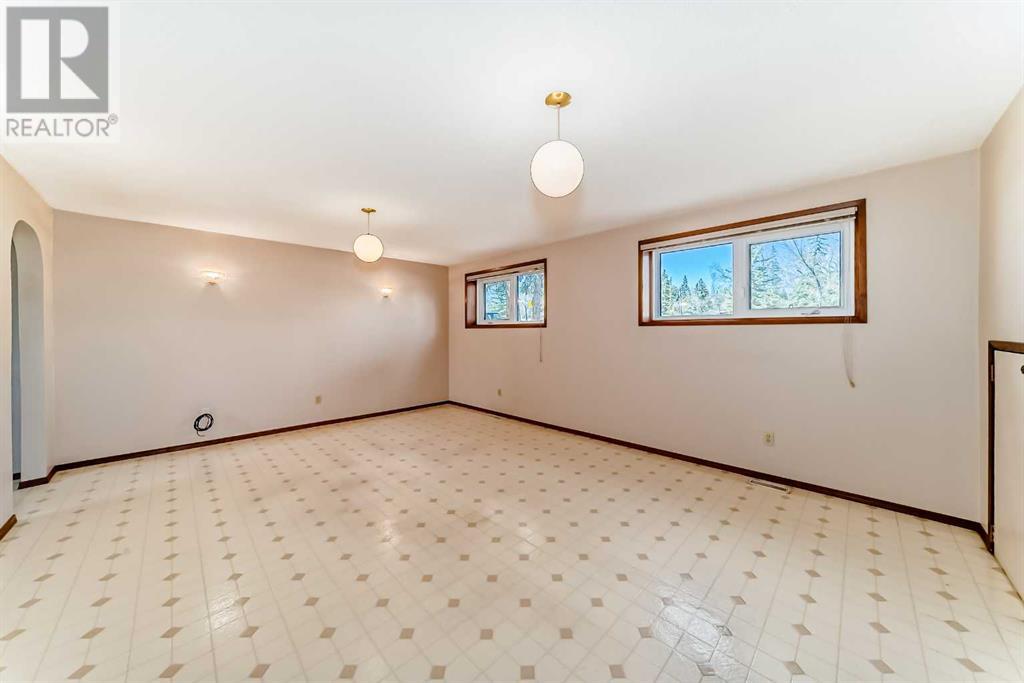185 Silver Mead Crescent Nw, Calgary, Alberta  T3B 3W3 - Photo 30 - A2217244