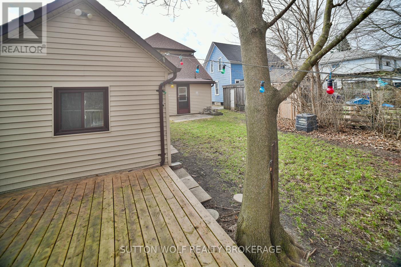 91 North Street, Strathroy-Caradoc (Nw), Ontario  N7G 1Z4 - Photo 30 - X12125039
