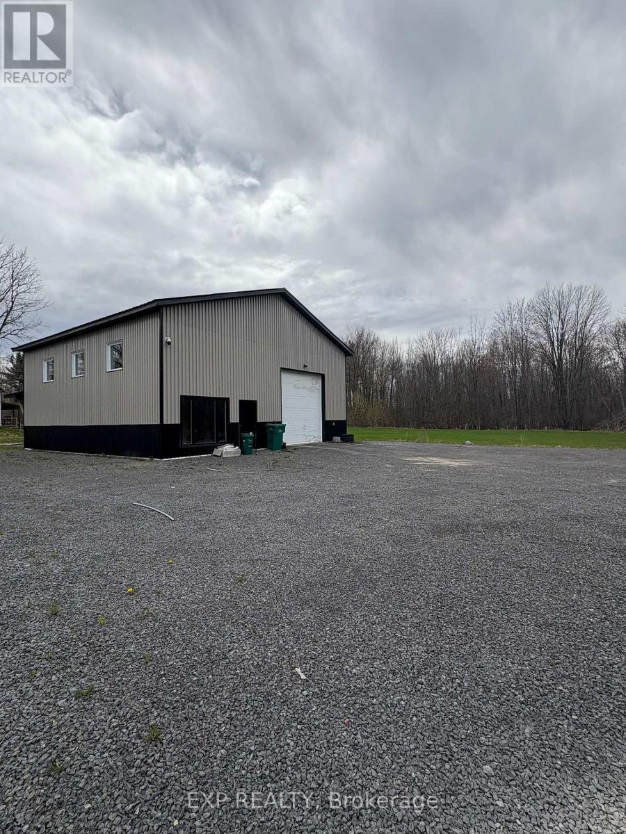 5601 Thunder Road, Ottawa, Ontario  K0A 1K0 - Photo 5 - X12123877