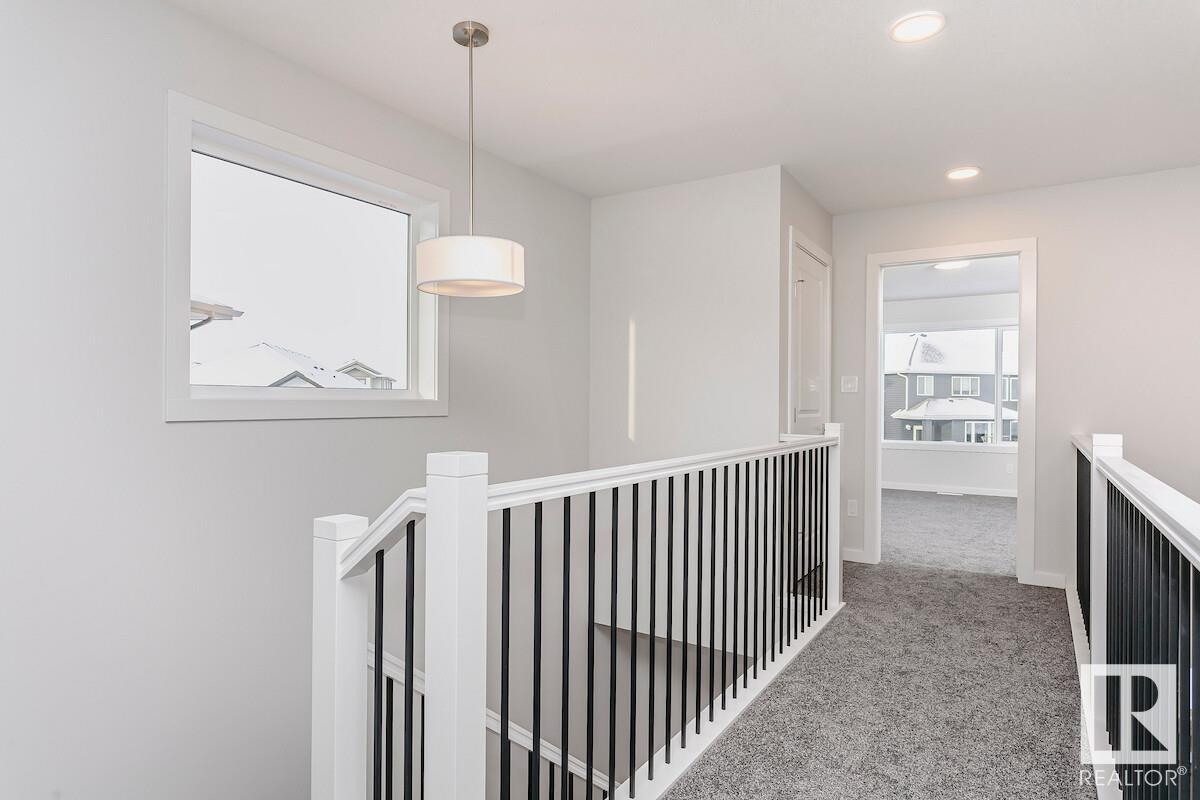 2416 Egret Lo Nw, Edmonton, Alberta  T6M 3G9 - Photo 7 - E4434578