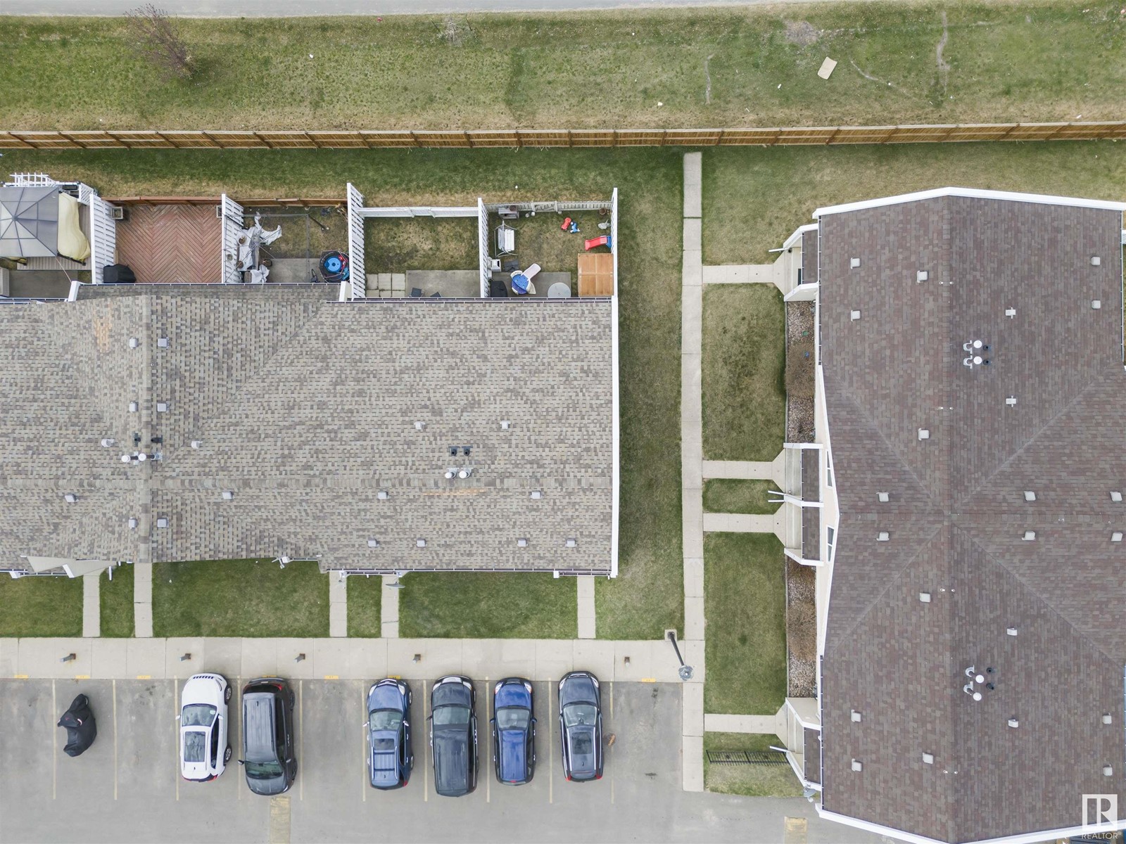 Property at 67 16567 100 ST NW image 3