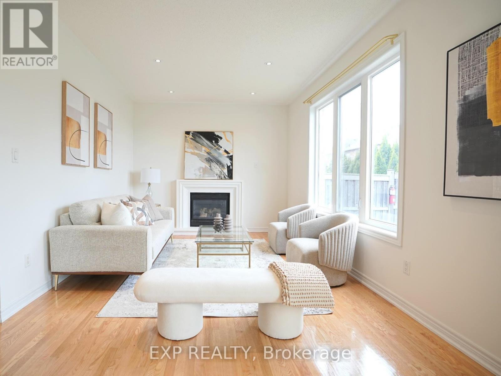 30 Mansard Drive, Richmond Hill, Ontario  L4E 0L7 - Photo 11 - N12116774