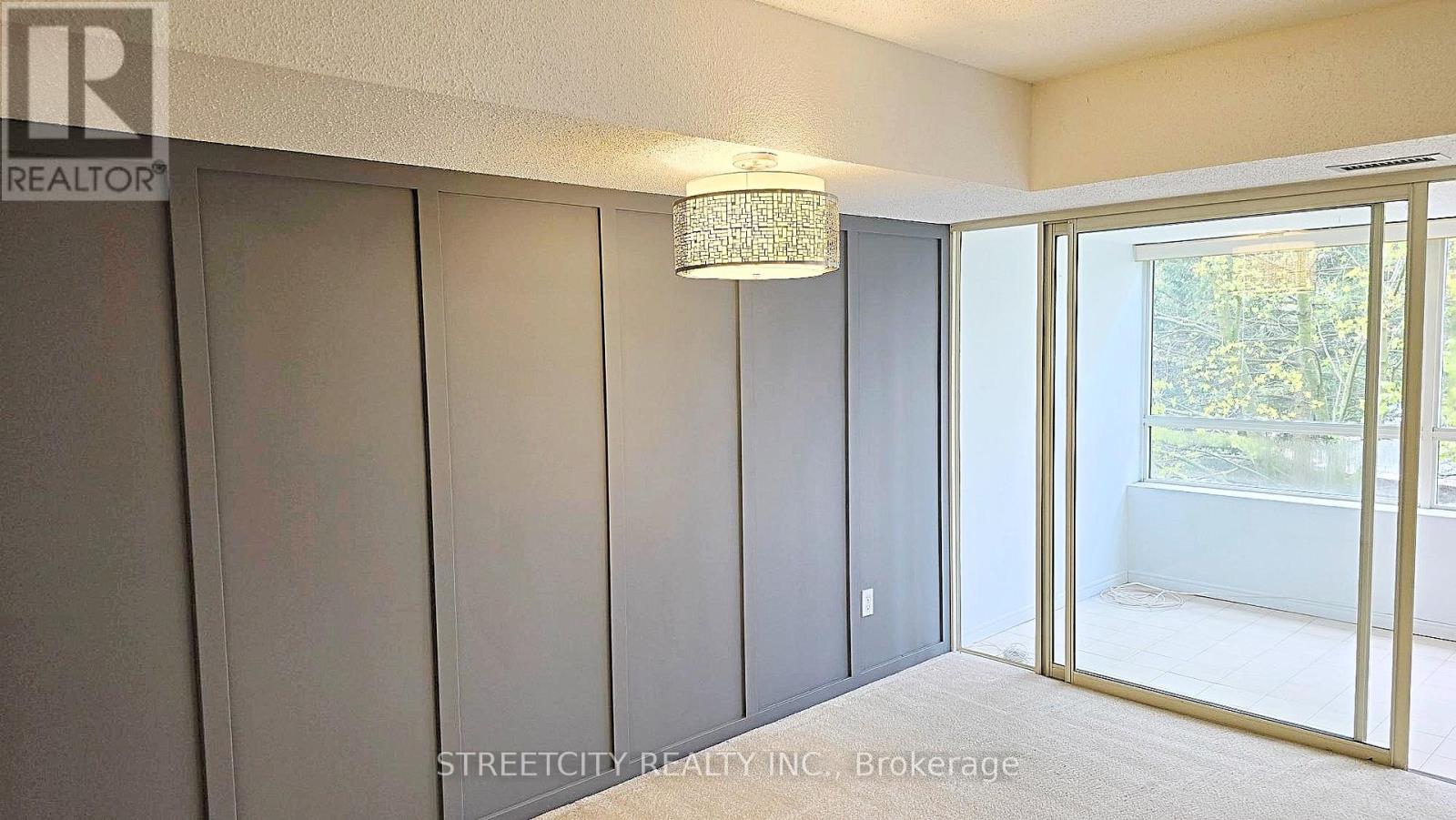 314 - 521 Riverside Drive, London North, Ontario  N6H 5E2 - Photo 4 - X12125373