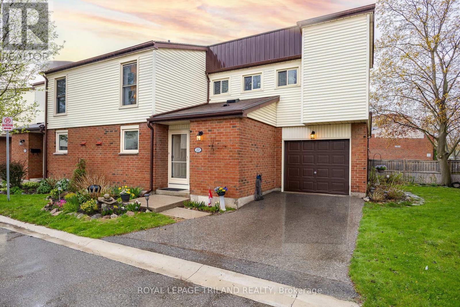 Photo 2 of 45 for 22 - 770 Fanshawe Park Road E