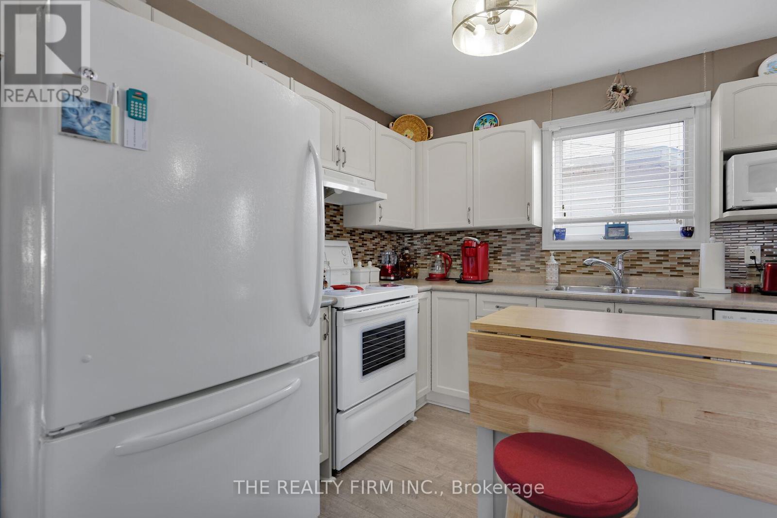 1864 Marconi Boulevard, London East, Ontario  N5V 4Y3 - Photo 18 - X12125523