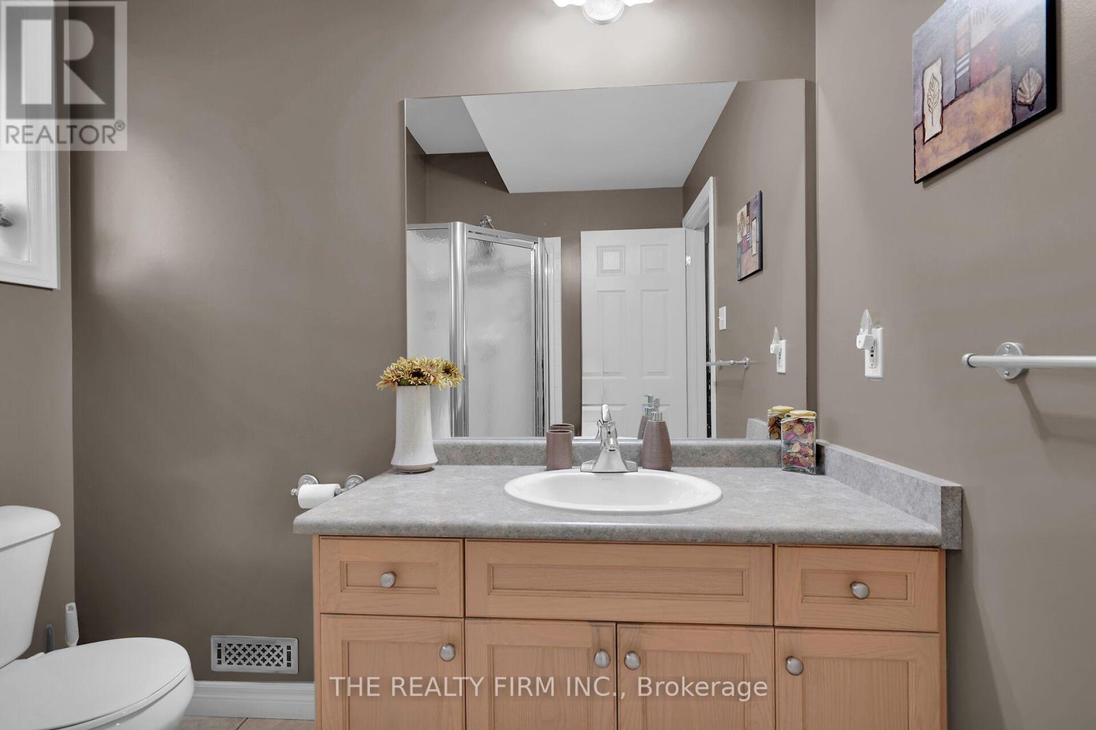 1864 Marconi Boulevard, London East, Ontario  N5V 4Y3 - Photo 32 - X12125523
