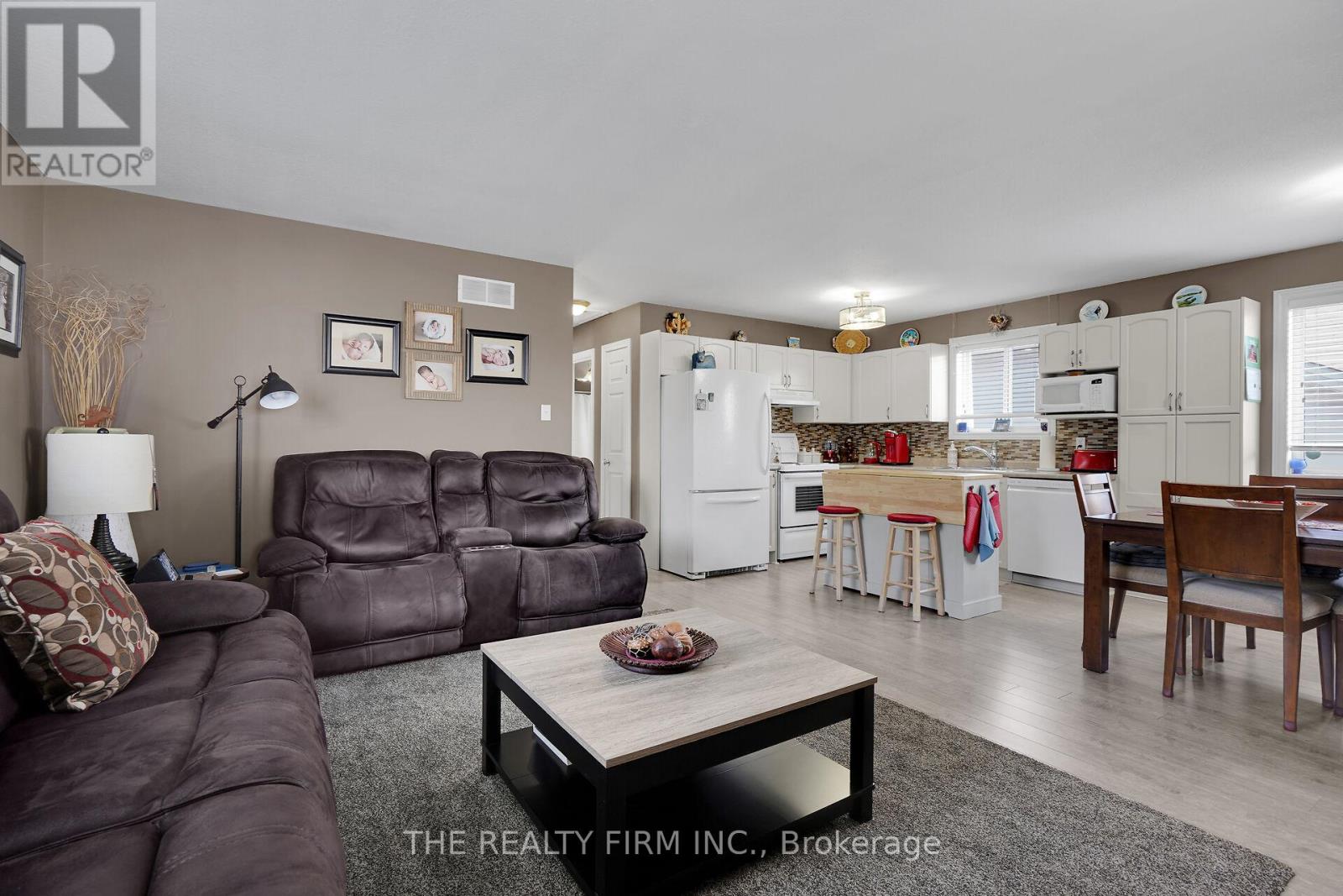 1864 Marconi Boulevard, London East, Ontario  N5V 4Y3 - Photo 9 - X12125523