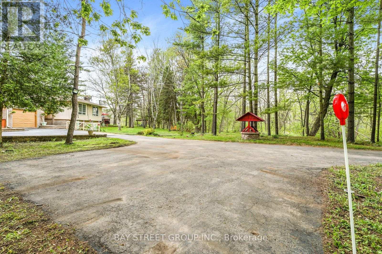 4421 No 4 Side Road, Burlington, Ontario  L7M 0S4 - Photo 7 - W12124492