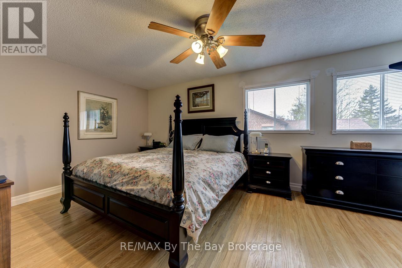 14 Timberland Crescent, Wasaga Beach, Ontario  L9Z 1G7 - Photo 20 - S12125535