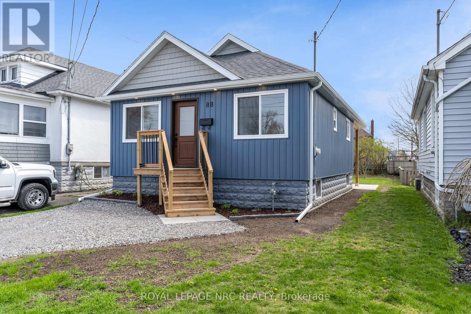 88 DELHI STREET, port colborne (sugarloaf), Ontario