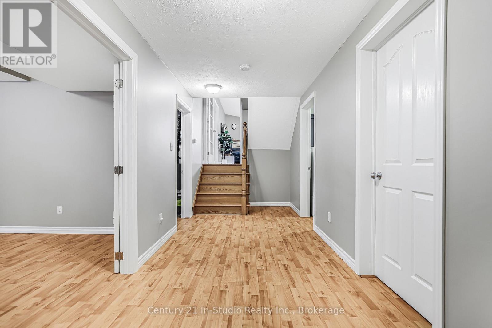 779 Oakwood Drive, Saugeen Shores, Ontario  N0H 2C4 - Photo 35 - X12125427