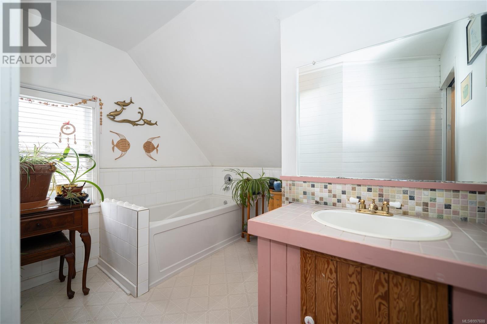 9690 Chemainus Rd, Chemainus, British Columbia  V0R 1K1 - Photo 24 - 997600