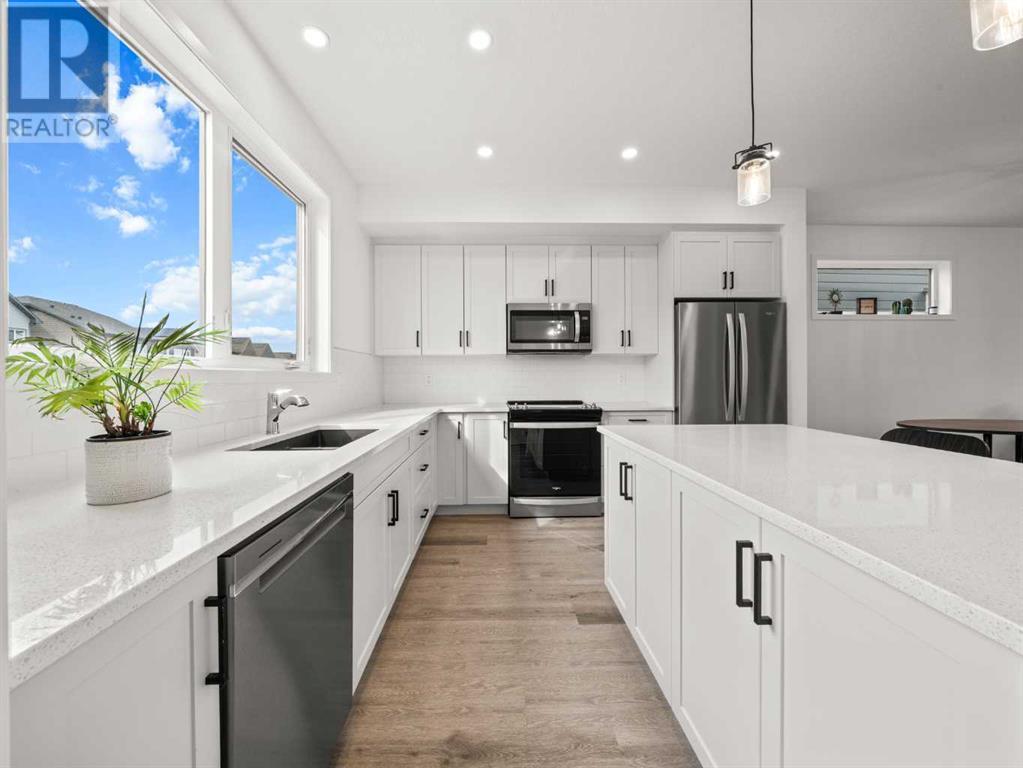Property at 970 Mahogany Boulevard SE image 4