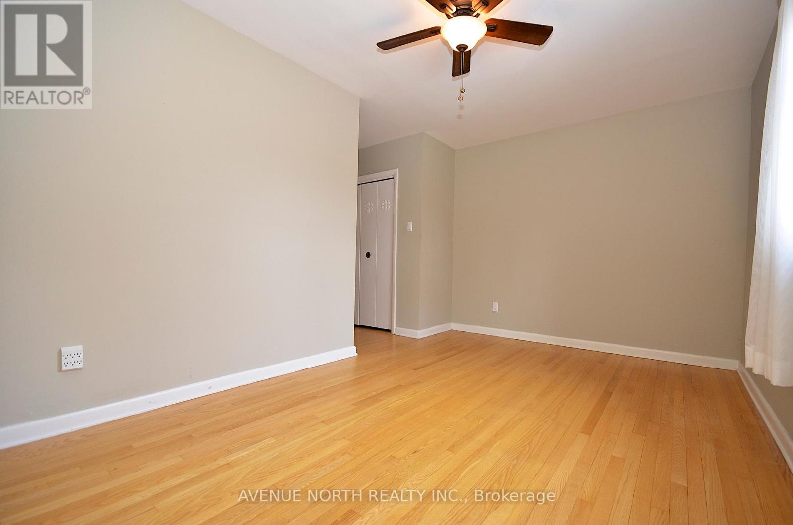 866 Claude Street, Ottawa, Ontario  K1K 2S6 - Photo 13 - X12125387