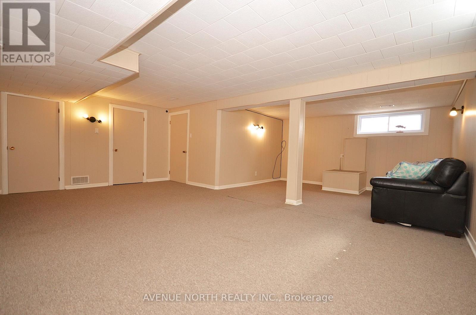 866 Claude Street, Ottawa, Ontario  K1K 2S6 - Photo 21 - X12125387