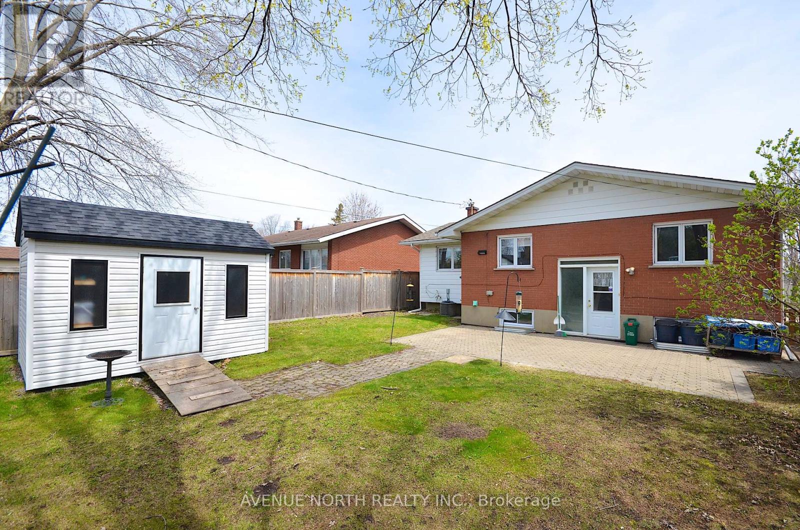 866 Claude Street, Ottawa, Ontario  K1K 2S6 - Photo 27 - X12125387