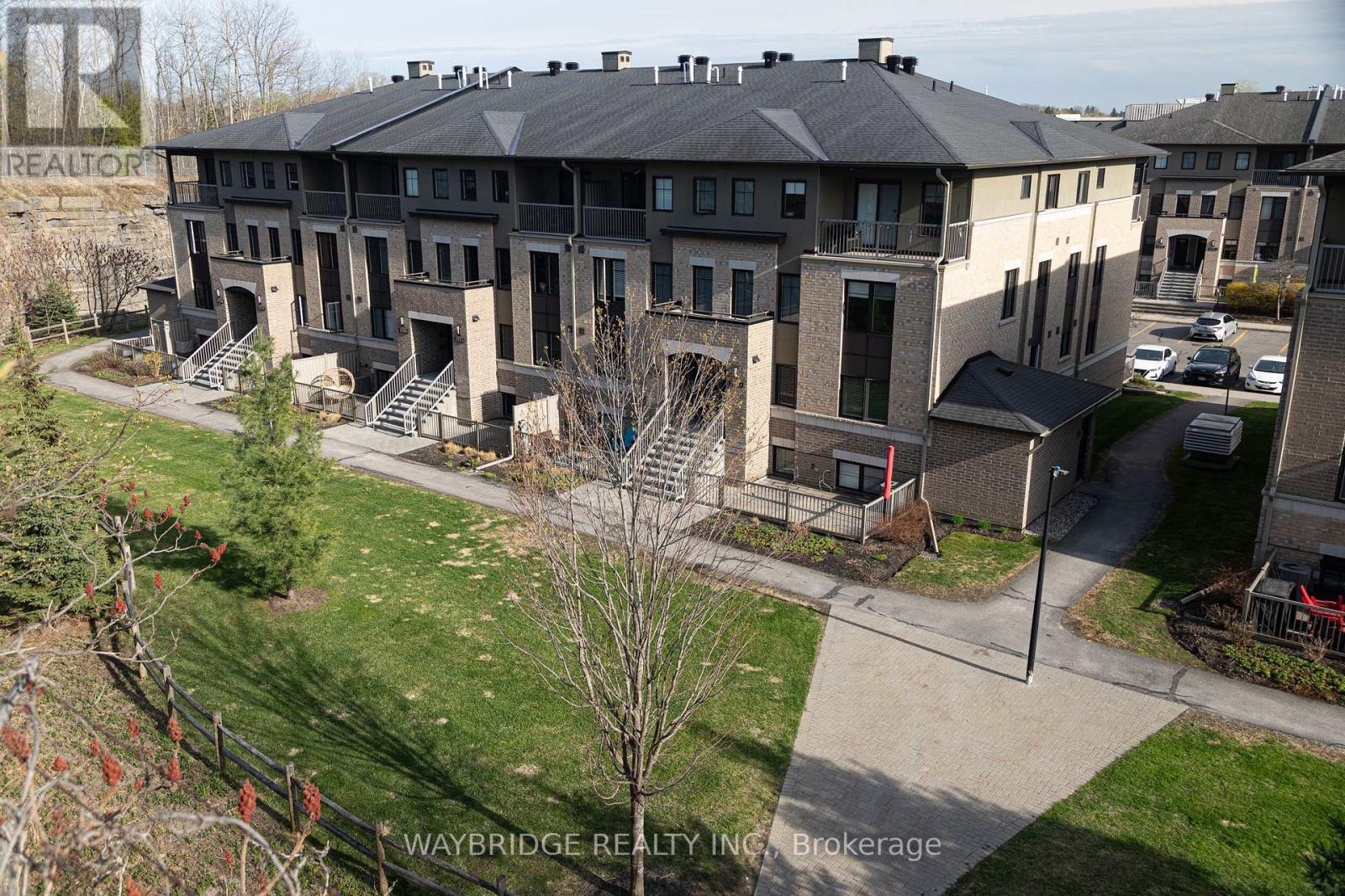 Property at 252B TITANIUM PRIVATE image 1