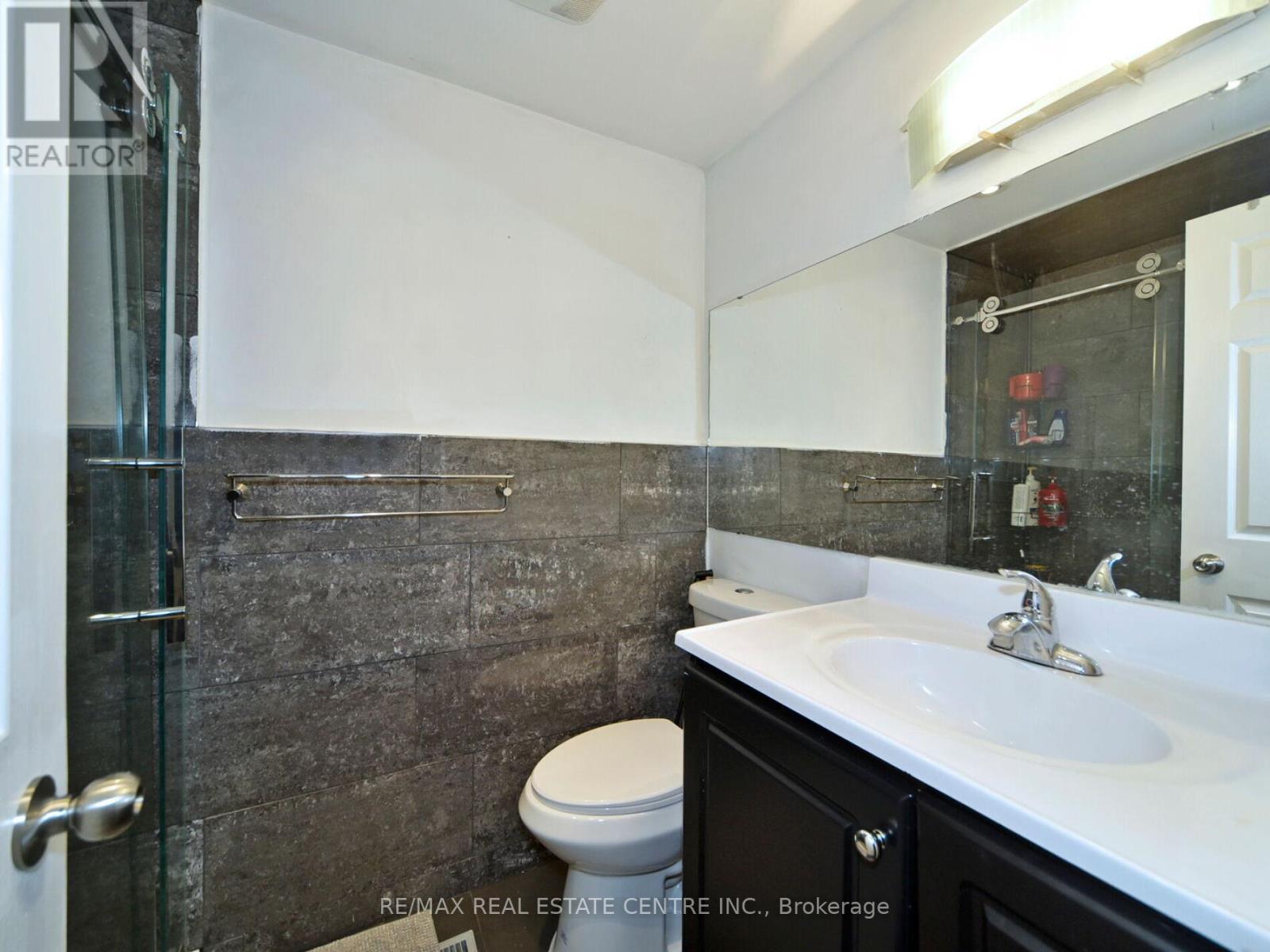 41 Fieldview Crescent, Whitby, Ontario  L1N 8B5 - Photo 19 - E12041897