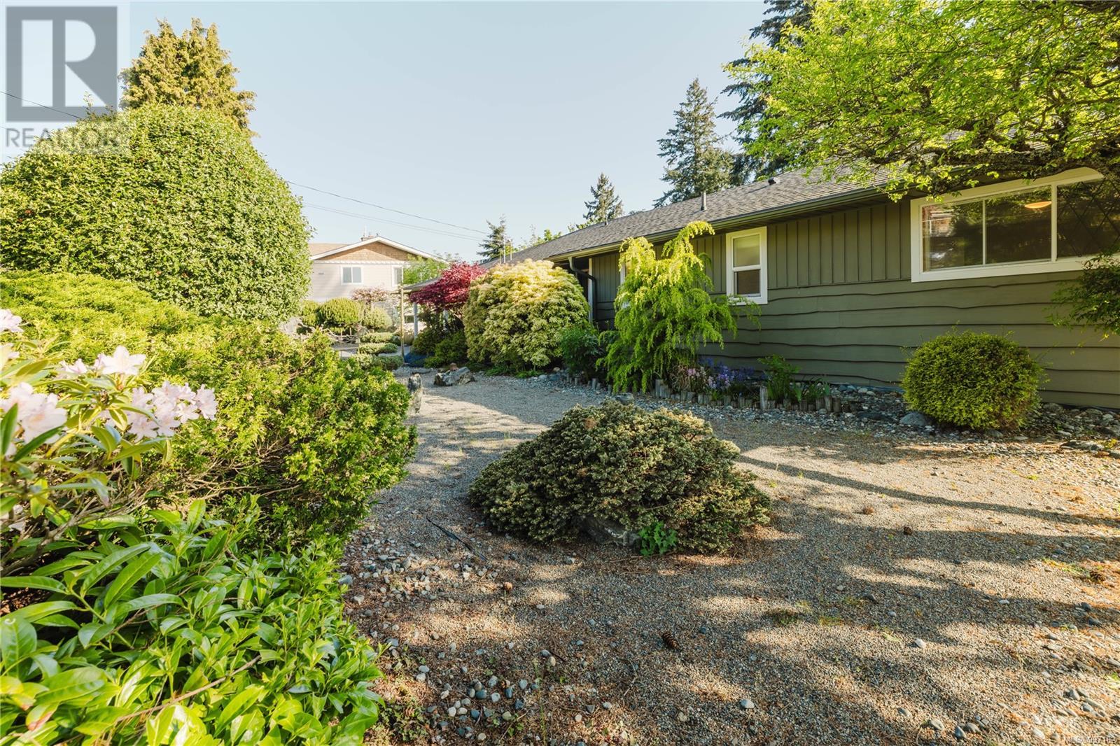 Property at 3491 Aloha Ave image 3