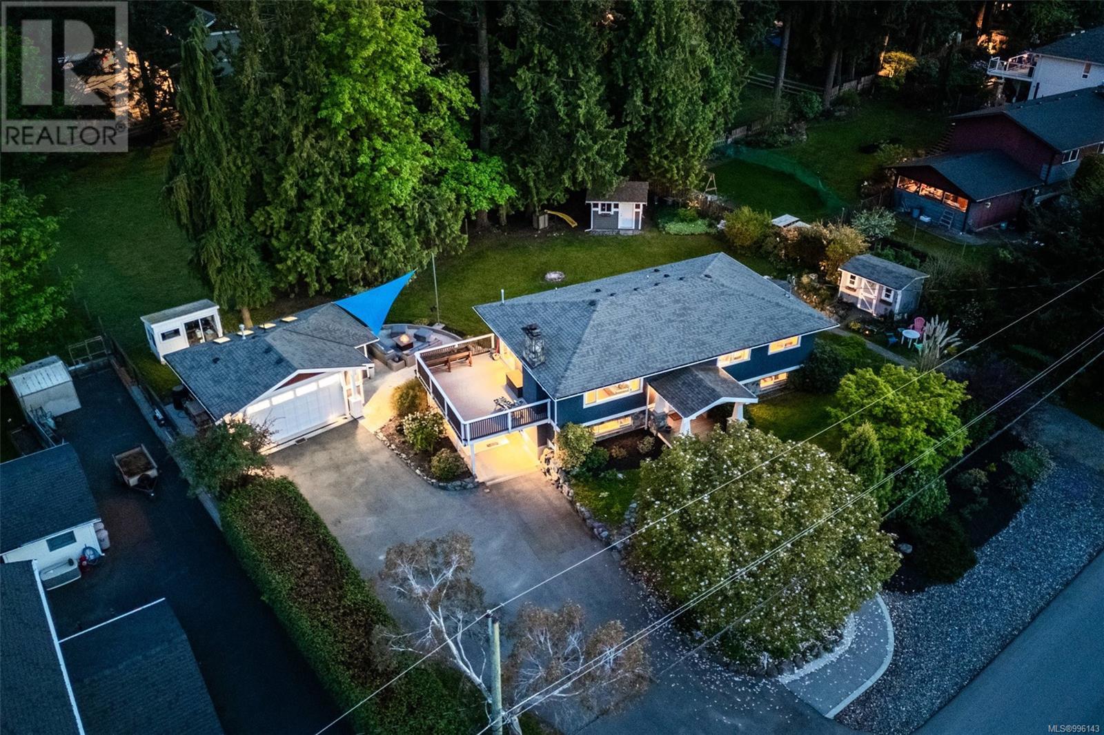 Property at 2457 Meadowland Dr image 2