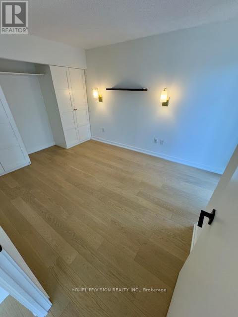903 - 10 Capreol Court, Toronto (Waterfront Communities), Ontario  M5V 4B3 - Photo 15 - C12125320