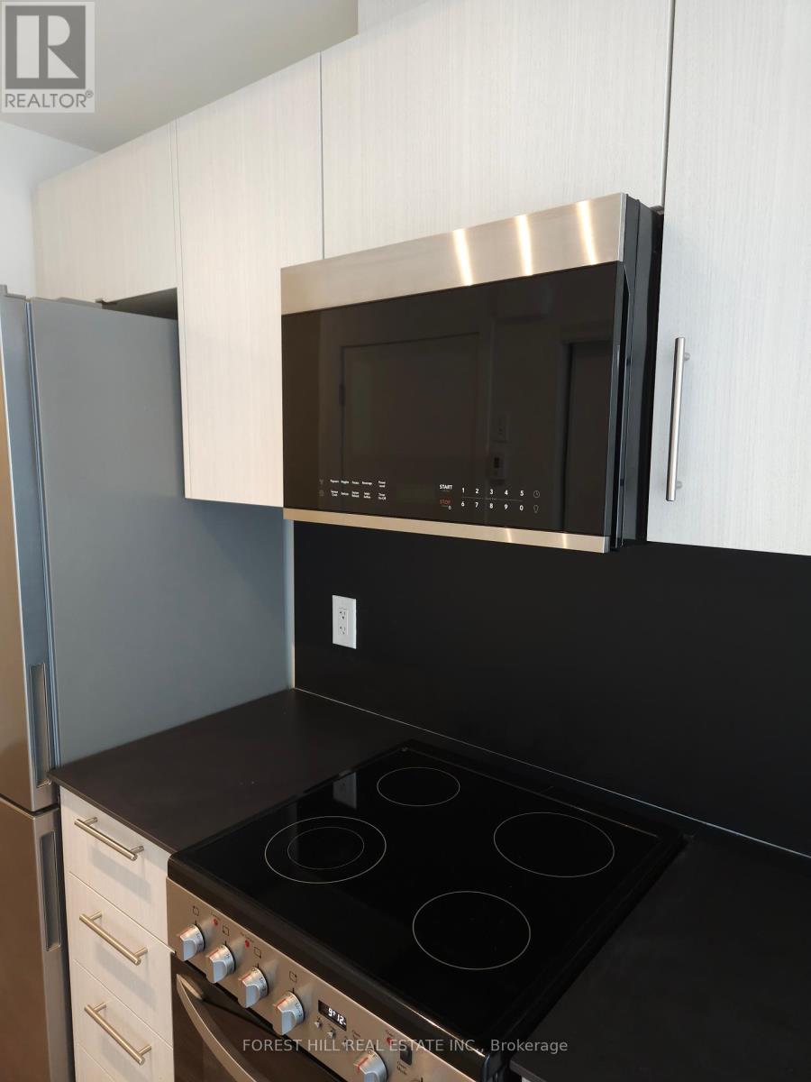Th16 - 871 Sheppard Avenue W, Toronto, Ontario  M3H 0E8 - Photo 2 - C12125336