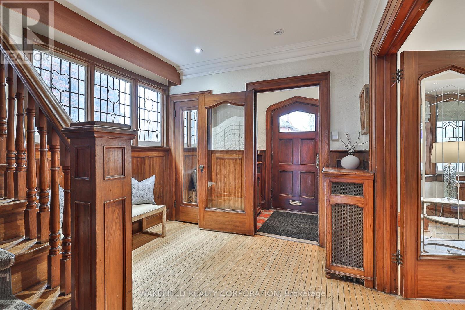Property at 31 HILLCREST DRIVE image 3