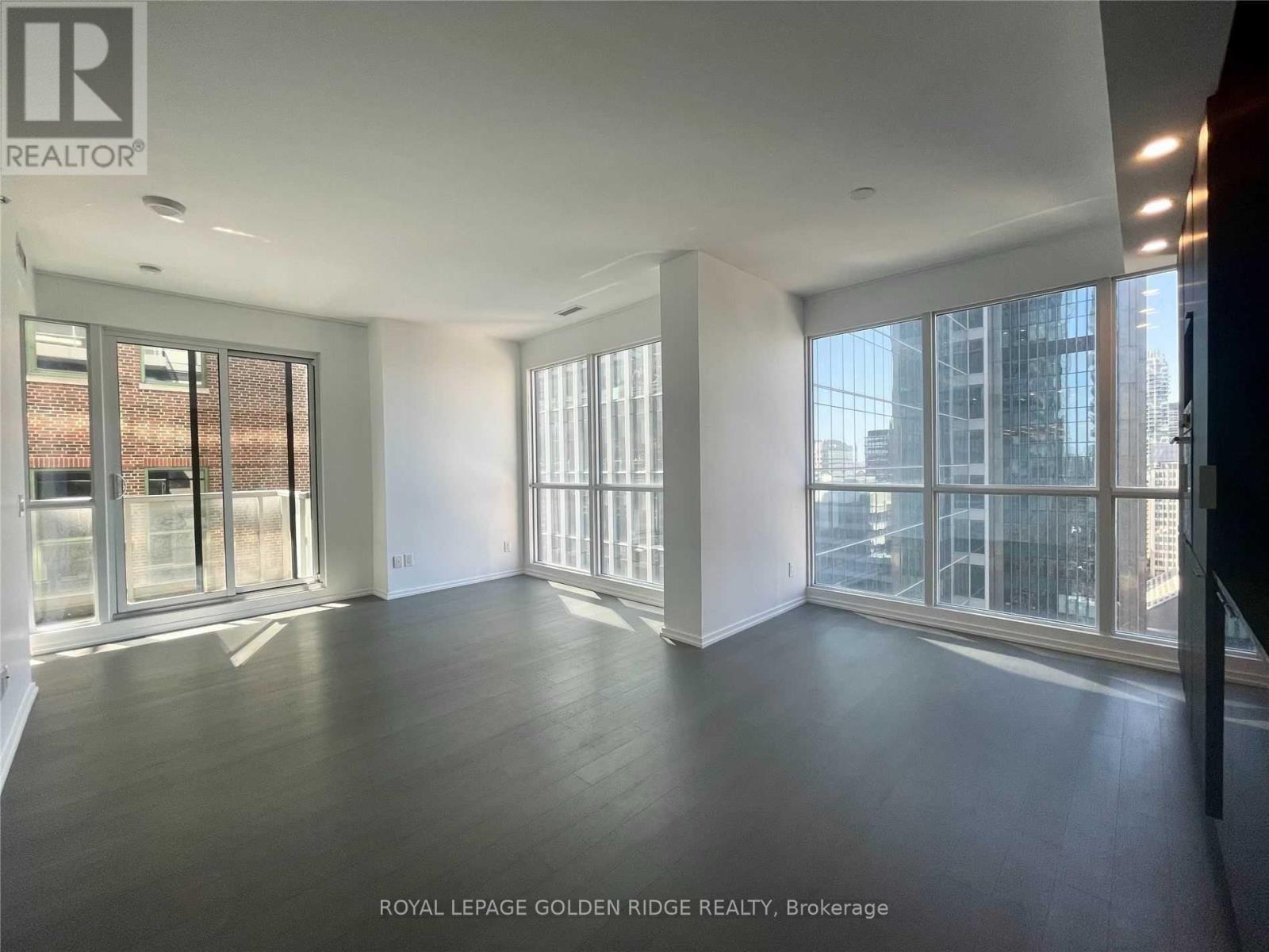 511 - 70 Temperance Street, Toronto, Ontario  M5H 0B1 - Photo 2 - C12125362