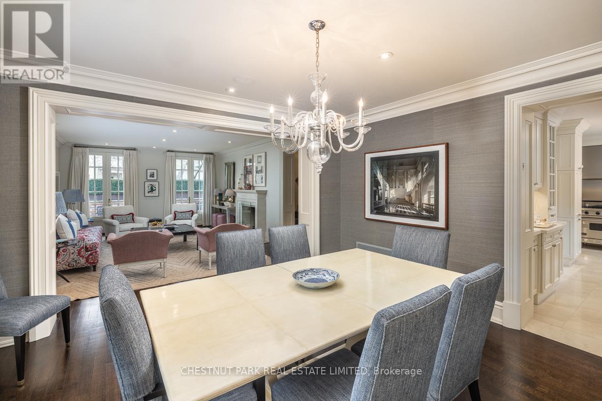 45 South Drive, Toronto, Ontario  M4W 1R3 - Photo 10 - C12125446