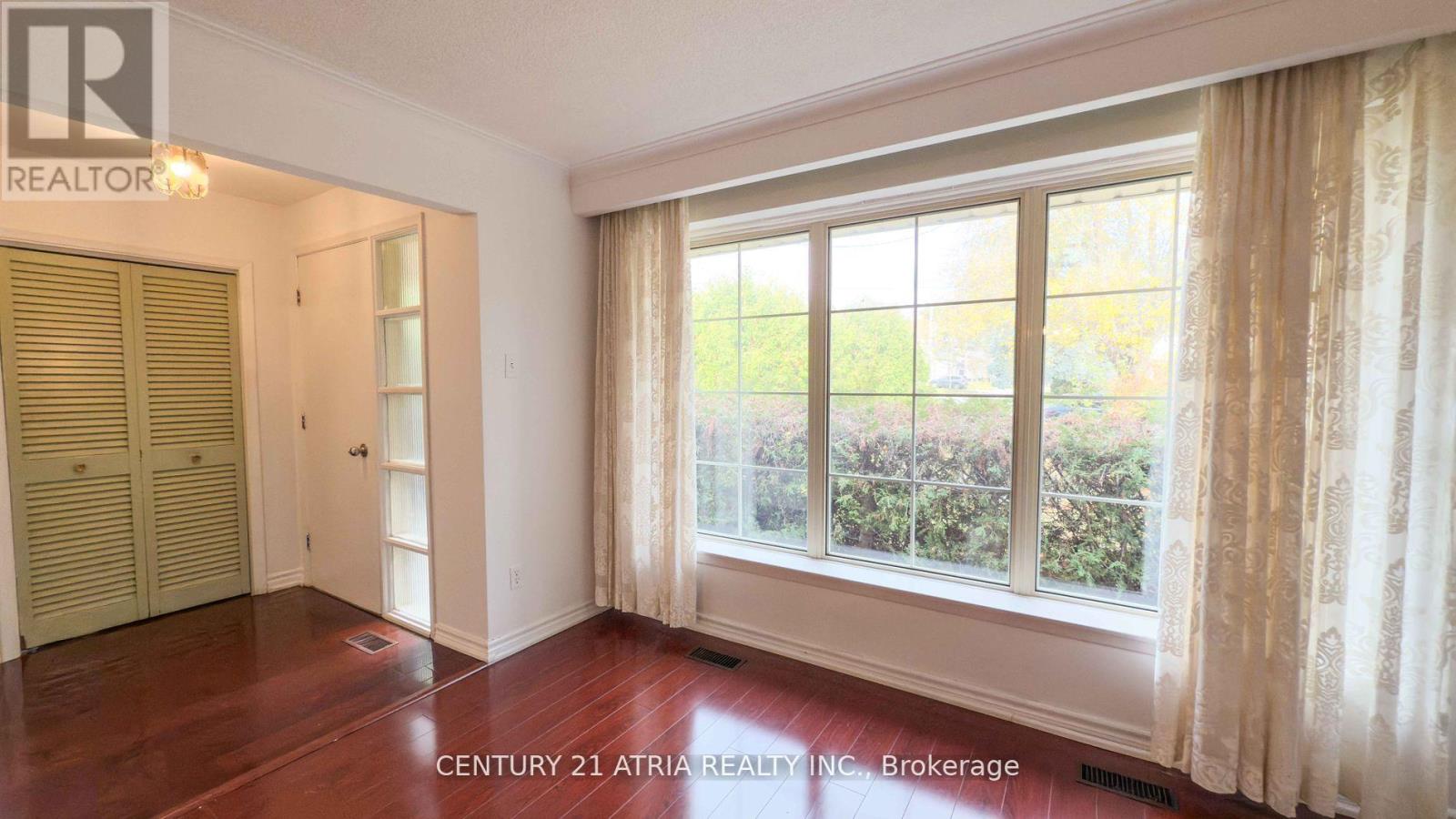 33 Hopperton Drive, Toronto, Ontario  M2L 2S5 - Photo 12 - C12125525