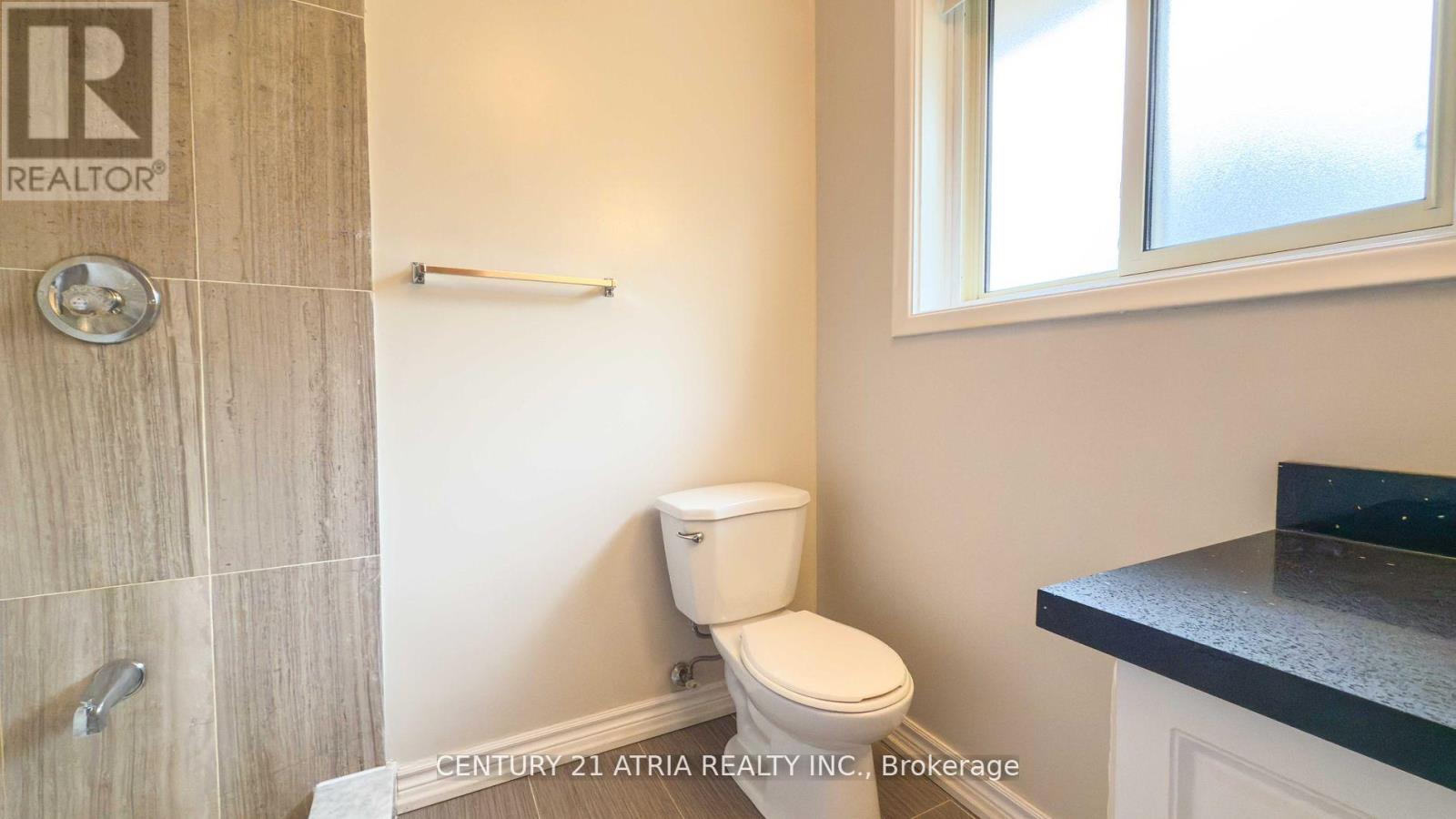33 Hopperton Drive, Toronto, Ontario  M2L 2S5 - Photo 16 - C12125525