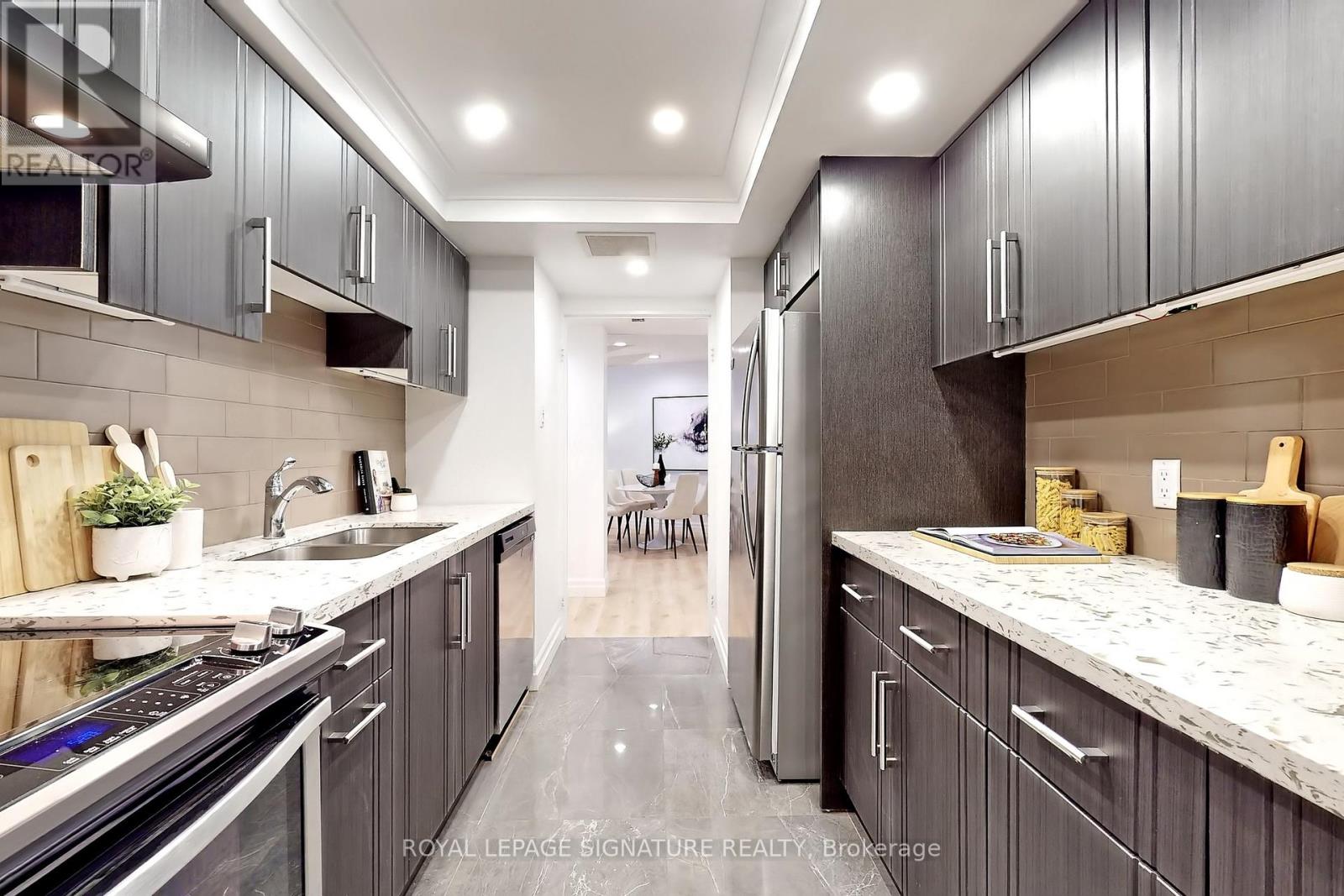 604 - 65 Harbour Square, Toronto, Ontario  M5J 2L4 - Photo 21 - C12125528