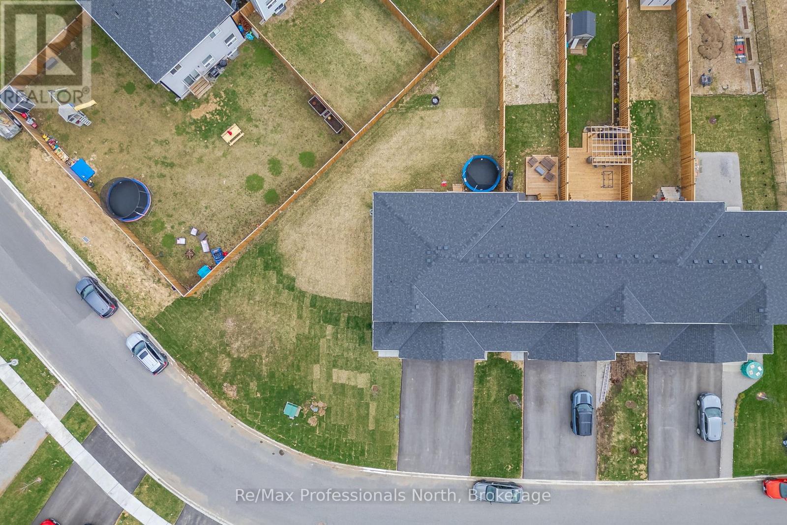 160 Daffodil Court, Gravenhurst, Ontario  P1P 0B8 - Photo 41 - X12124371