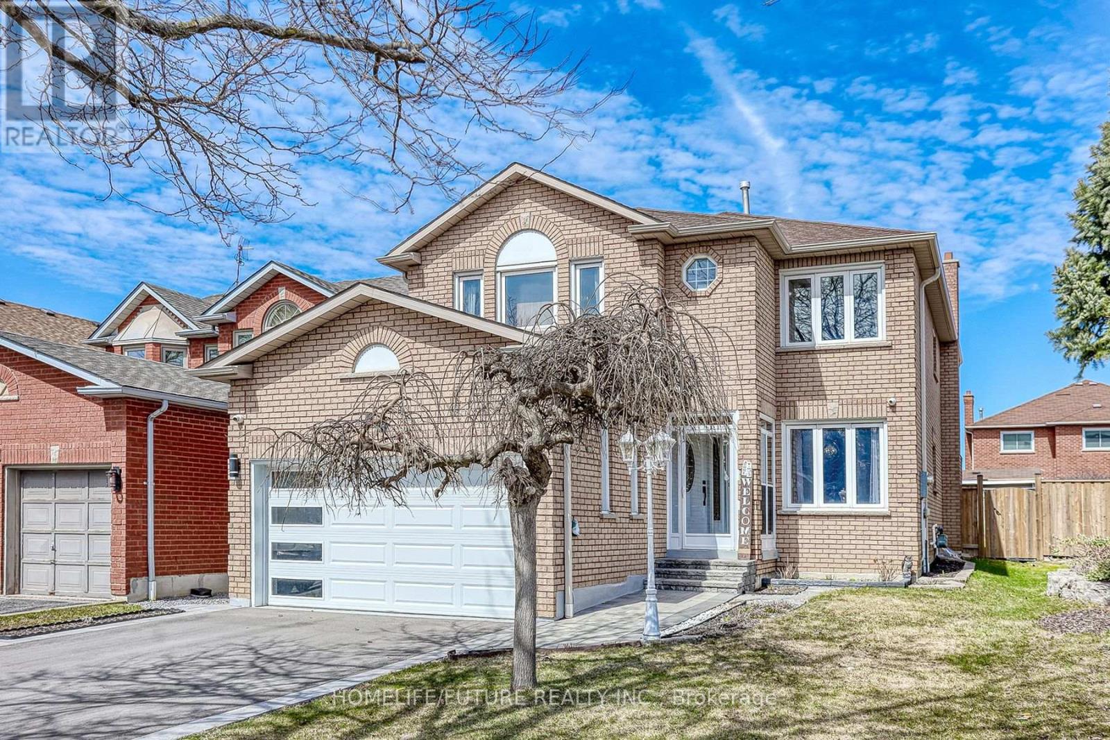 56 Ringwood Drive, Whitby, Ontario  L1R 1Y7 - Photo 2 - E12125531